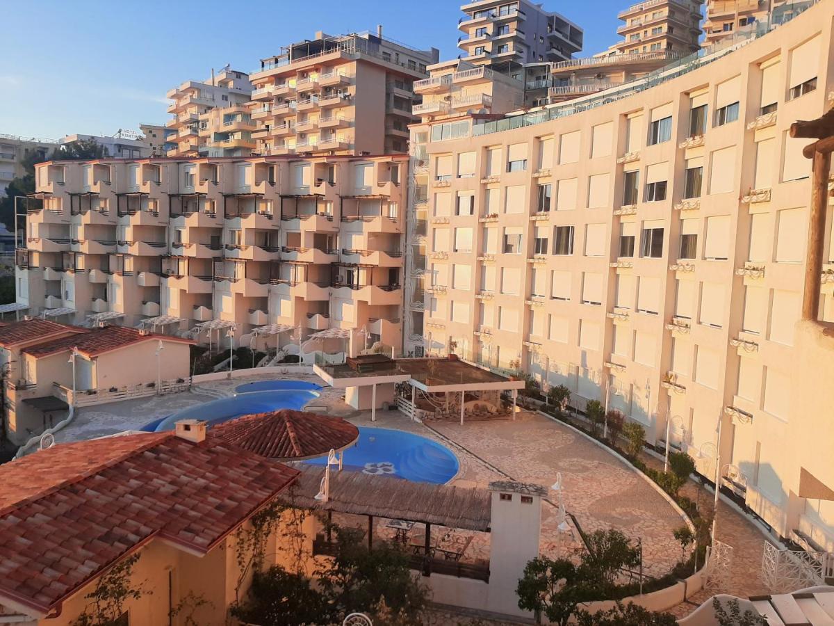 Kela Apartment 3 Sarandë Eksteriør billede
