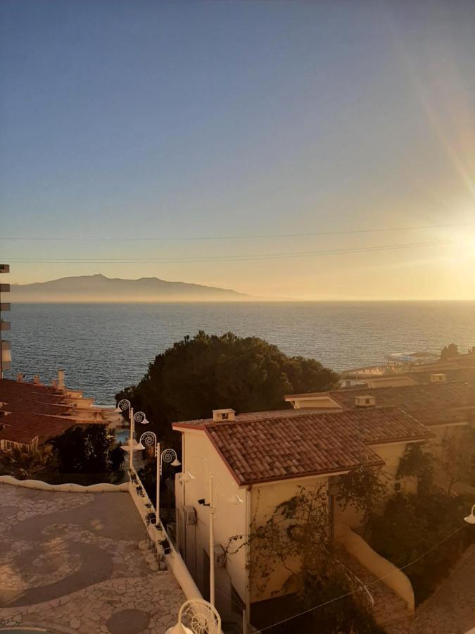 Kela Apartment 3 Sarandë Eksteriør billede