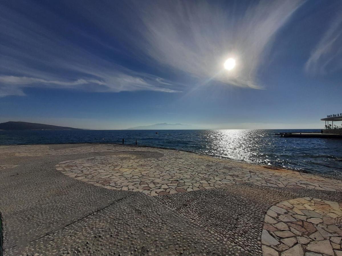 Kela Apartment 3 Sarandë Eksteriør billede