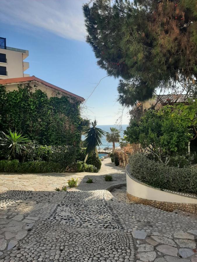 Kela Apartment 3 Sarandë Eksteriør billede