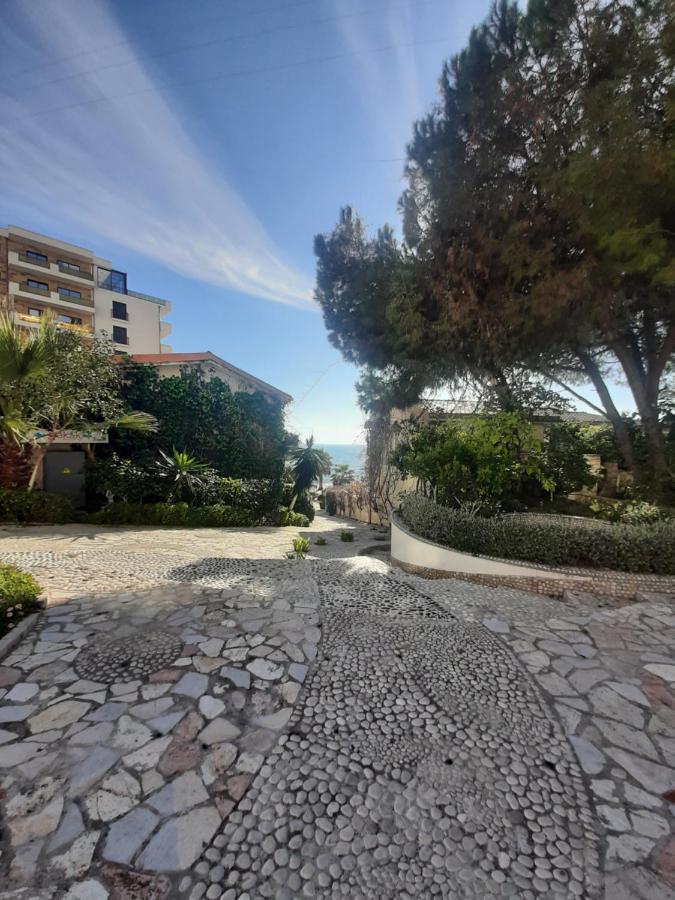 Kela Apartment 3 Sarandë Eksteriør billede