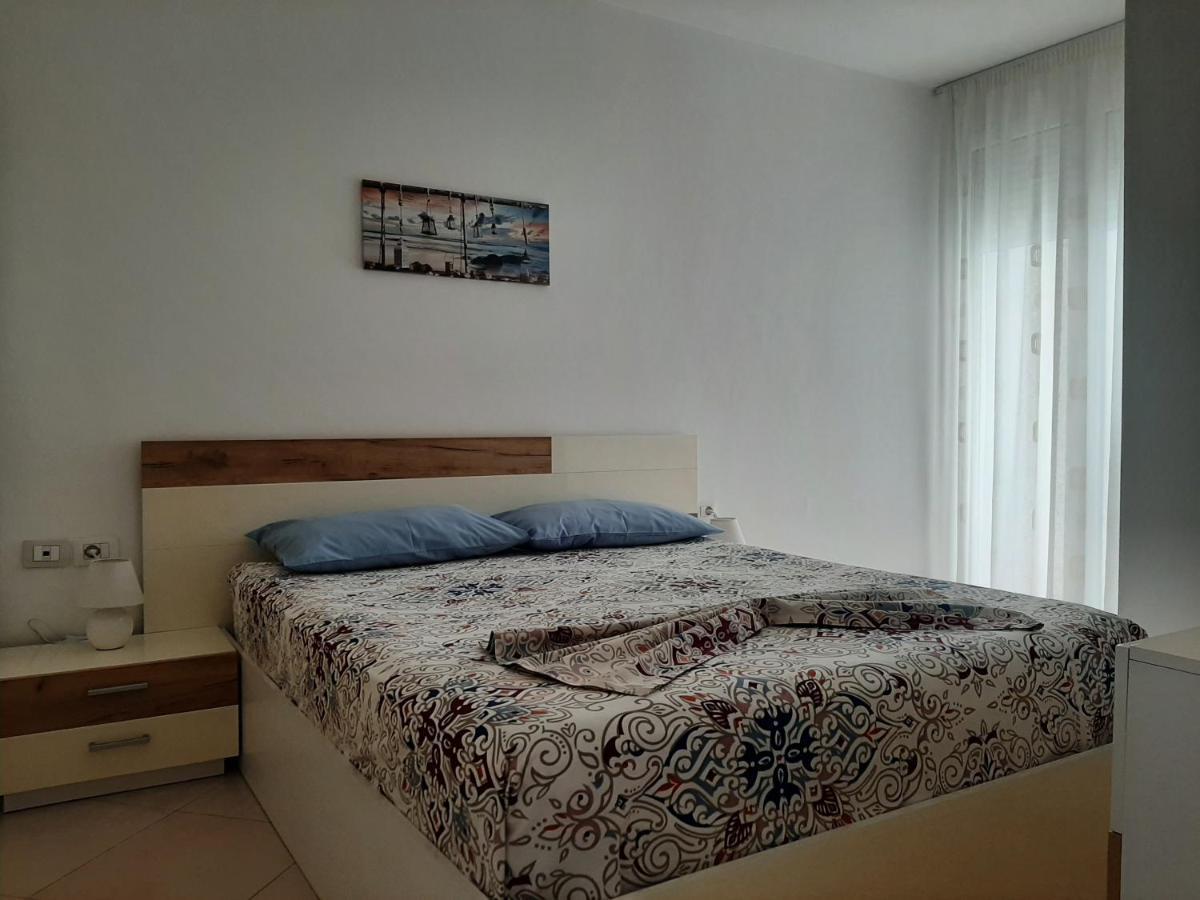 Kela Apartment 3 Sarandë Eksteriør billede