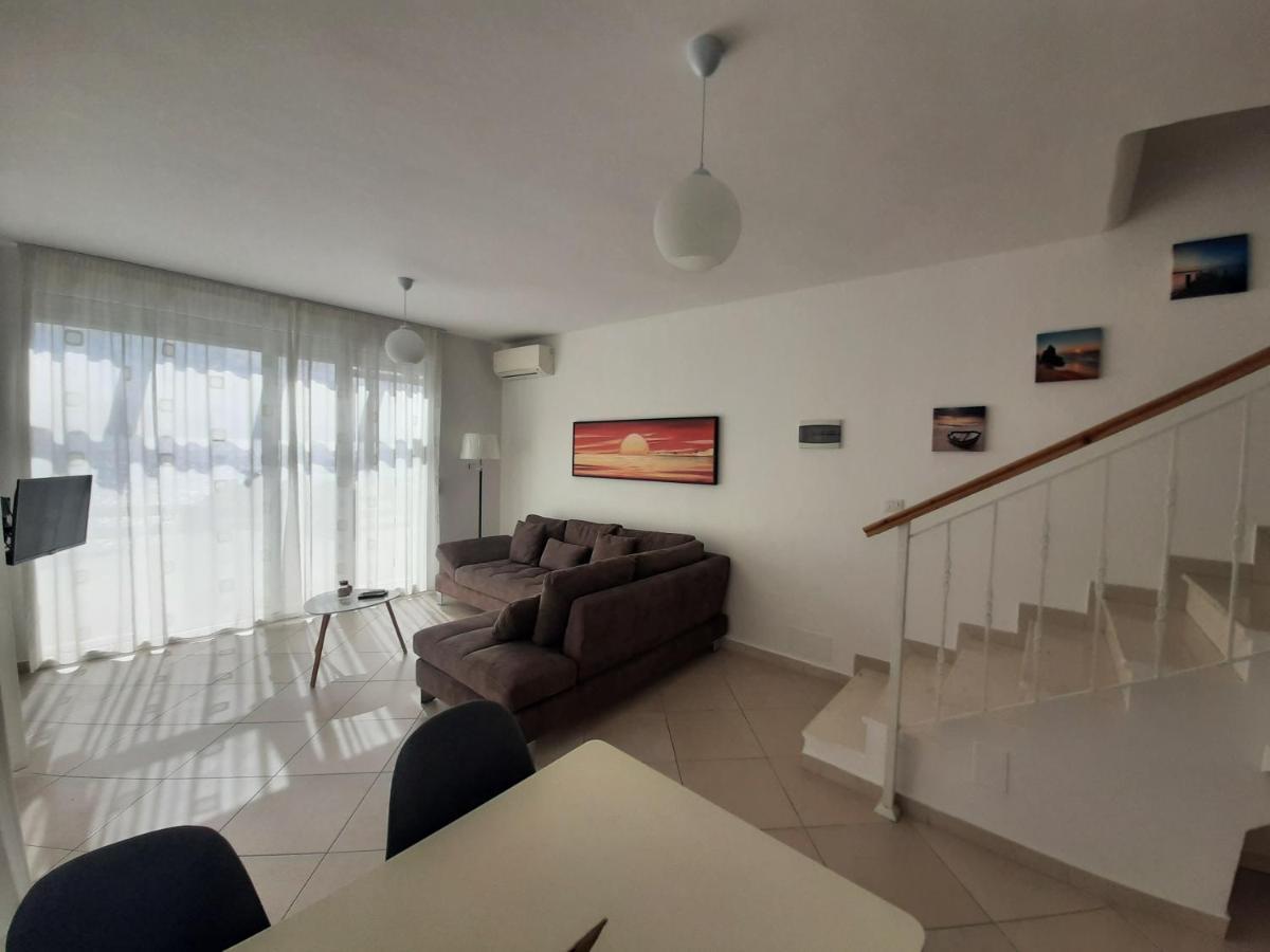 Kela Apartment 3 Sarandë Eksteriør billede